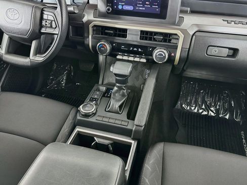 Used 2025 Toyota Tacoma SR5 AWD/4WD image 6