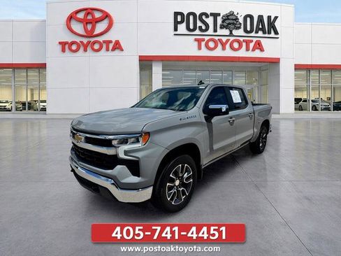 Used 2024 Chevrolet Silverado 1500 LT AWD/4WD image 7