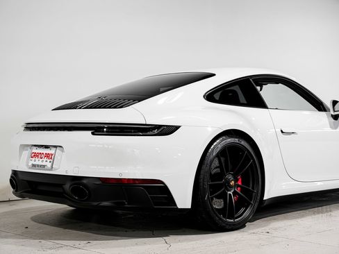 Used 2022 Porsche 911 GT3 RS image 38