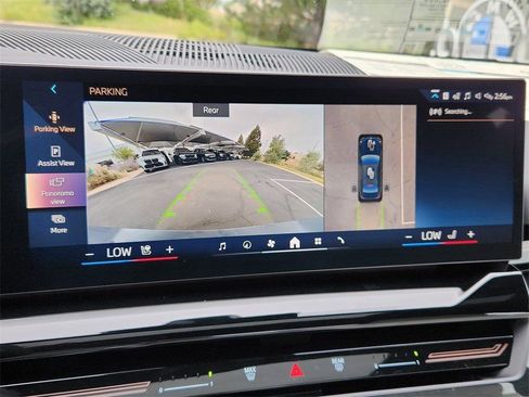 Used 2026 BMW 530i xDrive w/ M Sport Package AWD/4WD image 14