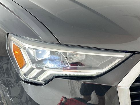 Used 2019 Audi Q3 2.0T Premium Plus image 33