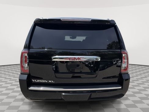 Used 2020 GMC Yukon XL Denali w/ Denali Ultimate Package AWD/4WD image 6