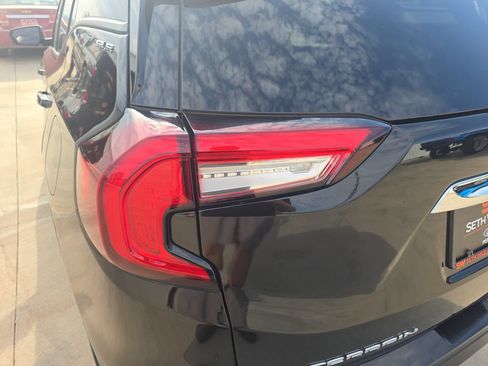 Used 2022 GMC Terrain SLE w/ Driver Convenience Package FWD image 35