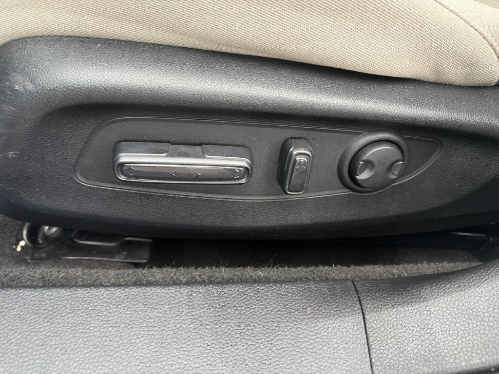 Used 2023 Honda Accord EX image 16