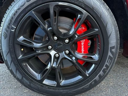 Used 2012 Jeep Grand Cherokee SRT8 w/ Luxury Group II image 11