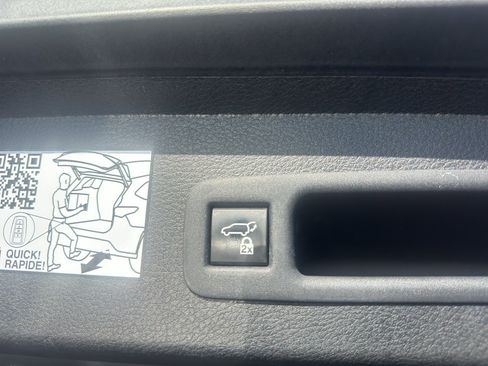 Used 2024 Toyota Sienna XLE image 13