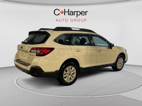 Used 2018 Subaru Outback 2.5i AWD/4WD image 3