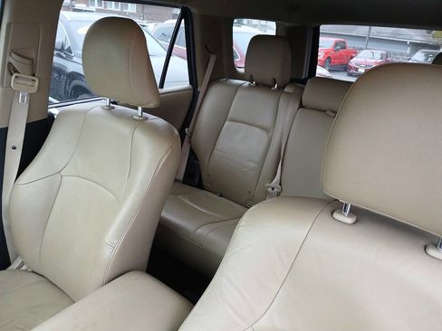 Used 2013 Toyota 4Runner SR5 image 13