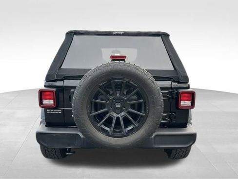 Used 2019 Jeep Wrangler Unlimited Sport S image 5