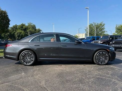 Used 2024 Mercedes-Benz S 580 4MATIC Sedan image 6