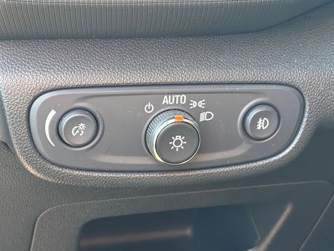 Used 2023 Chevrolet TrailBlazer ACTIV w/ Technology Package FWD image 10