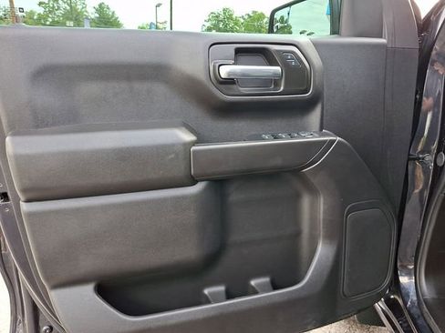 Certified 2024 Chevrolet Silverado 1500 Custom Trail Boss w/ LPO, Dark Essentials Package AWD/4WD image 12