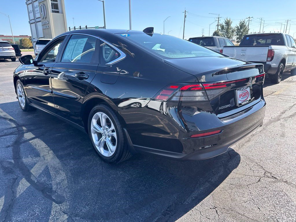 Certified 2025 Honda Accord LX image 8