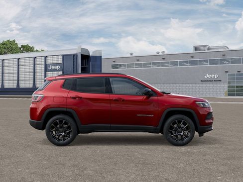 New 2026 Jeep Compass Latitude image 21