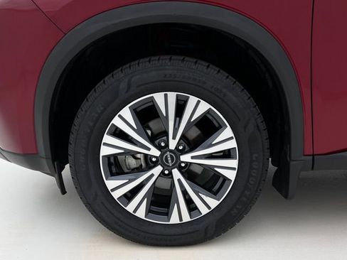 Used 2022 Nissan Rogue SV AWD/4WD image 25