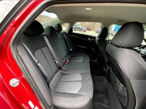 Used 2022 Kia K5 LXS FWD image 25