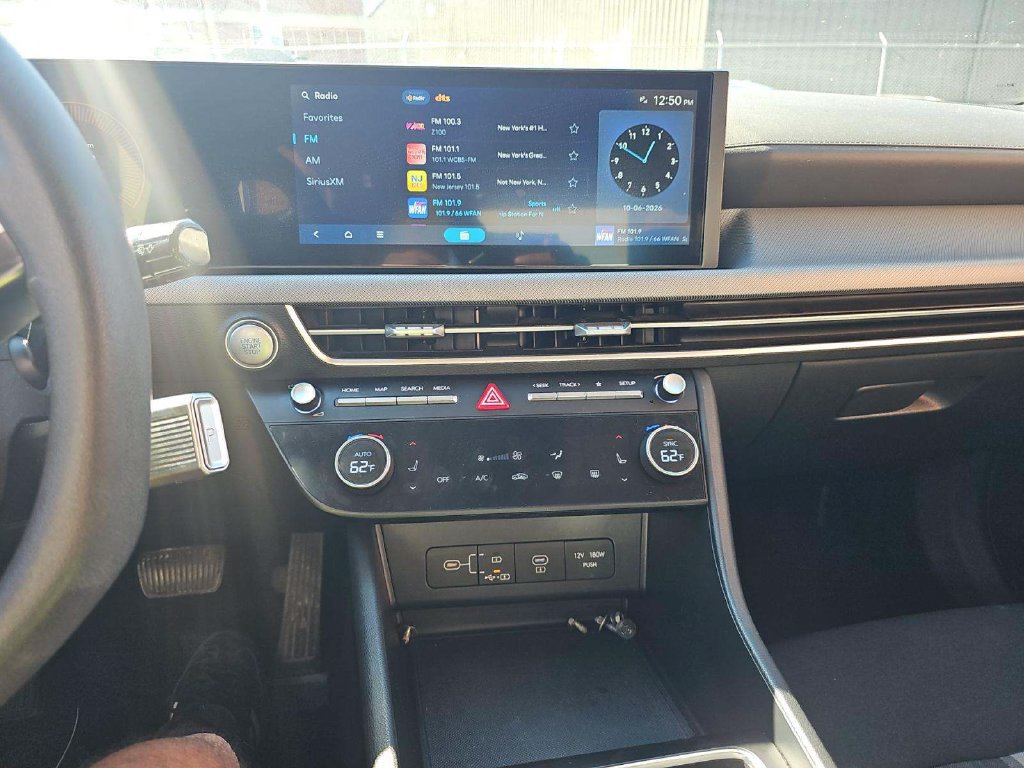 Used 2024 Hyundai Sonata SEL FWD image 4