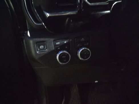 Used 2024 GMC Sierra 1500 Elevation image 20