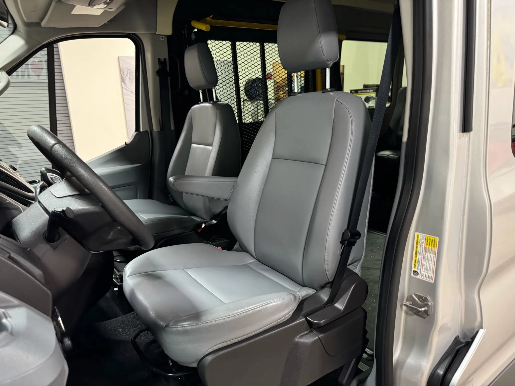 Used 2015 Ford Transit 350 148 Medium Roof RWD image 40