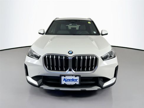 Used 2025 BMW X1 xDrive28i w/ Technology Package image 9