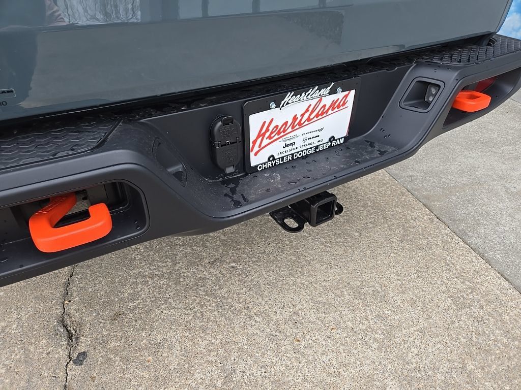 New 2026 Jeep Gladiator Mojave AWD/4WD image 24