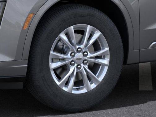 New 2025 Cadillac XT6 Luxury FWD image 9
