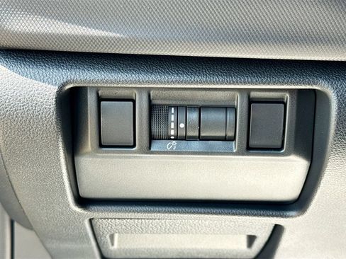 Used 2025 Subaru Forester Premium w/ Convenience Package #1 AWD/4WD image 10