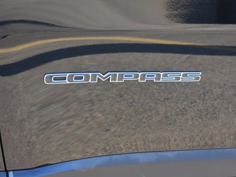 Used 2022 Jeep Compass Limited w/ Sun and Sound Group image 12