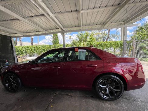 Used 2021 Chrysler 300 S RWD image 5
