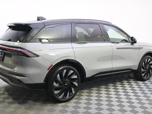 New 2026 Lincoln Nautilus Reserve w/ Jet Appearance Package AWD/4WD image 7