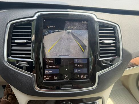 Used 2016 Volvo XC90 T6 Momentum w/ Momentum Plus Package AWD/4WD image 28