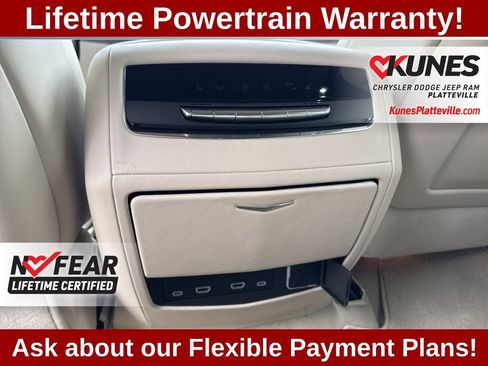 Used 2024 Cadillac Escalade Sport Platinum image 34
