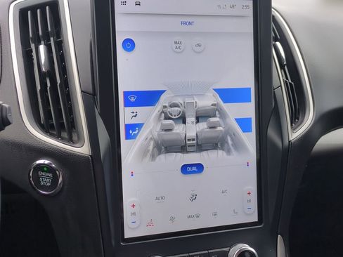 Used 2023 Ford Edge SEL image 17