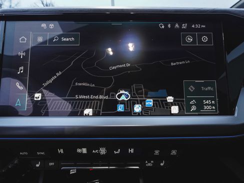 Used 2024 Audi Q4 e-tron Premium Plus image 19