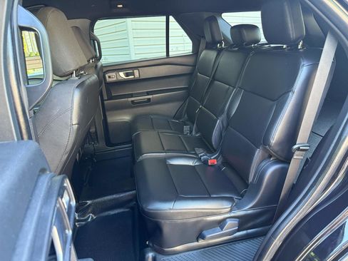 Used 2022 Ford Explorer 4WD Police Interceptor image 19