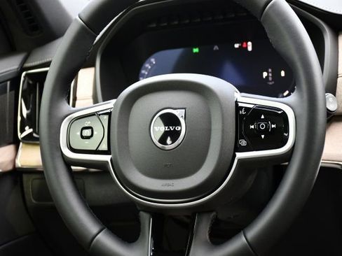 New 2026 Volvo XC90 B6 Plus w/ Protection Package Premier AWD/4WD image 21