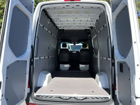 New 2025 Mercedes-Benz Sprinter 2500 image 26