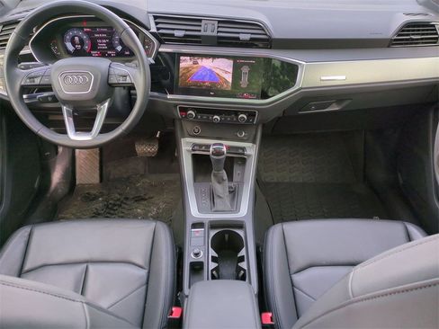 Used 2023 Audi Q3 2.0T Premium image 18