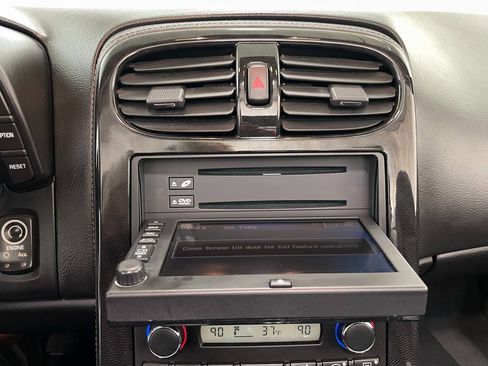 Used 2010 Chevrolet Corvette Convertible w/ Preferred Equipment Group image 31