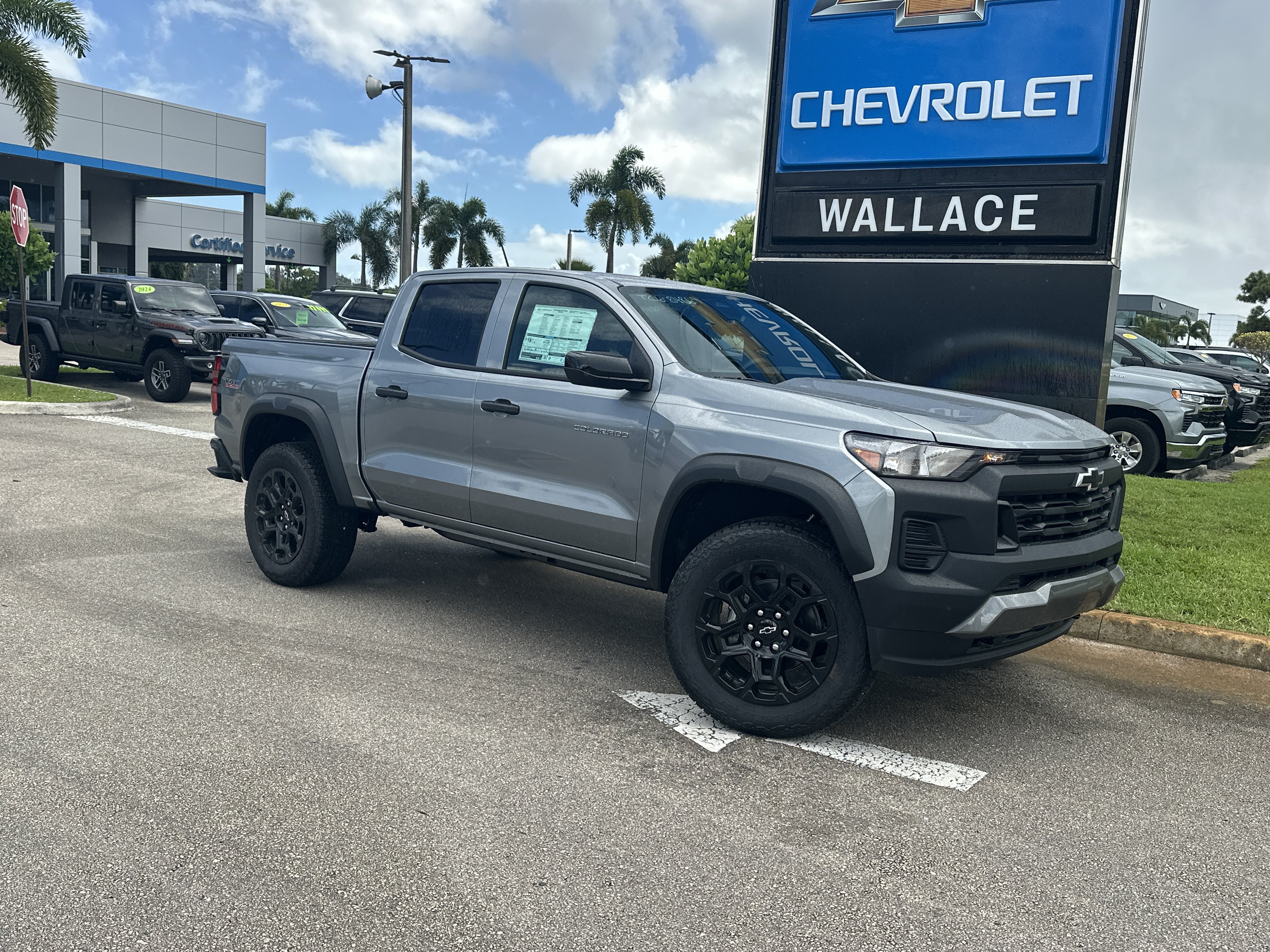 New 2026 Chevrolet Colorado Trail Boss AWD/4WD image 2