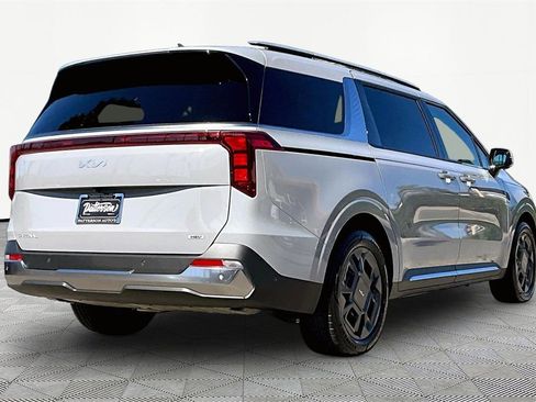 Certified 2026 Kia Carnival SX image 2