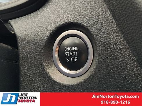 Used 2024 Toyota Corolla SE FWD image 22