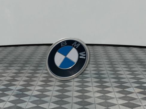 Used 2022 BMW X6 xDrive40i AWD/4WD image 29