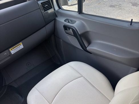 Used 2015 Mercedes-Benz Sprinter 3500 image 11