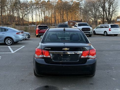 Used 2016 Chevrolet Cruze LS image 6