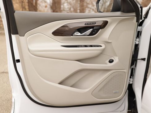 Used 2021 GMC Terrain Denali w/ Denali Premium Package image 25