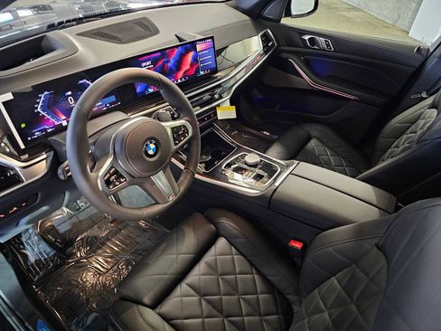 New 2026 BMW X5 xDrive40i w/ M Sport Package image 2