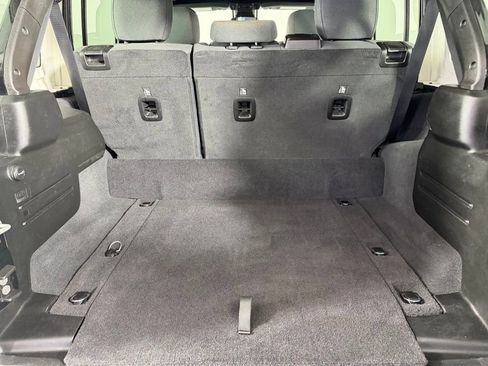 Used 2025 Jeep Wrangler Unlimited Sahara w/ Safety Group AWD/4WD image 28