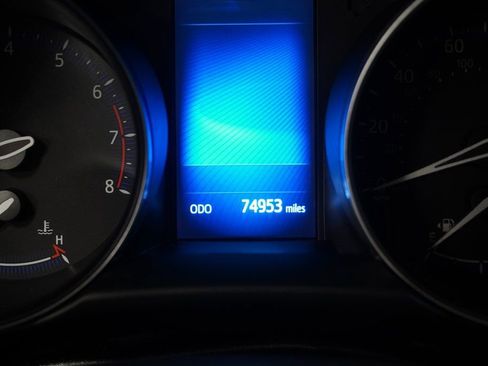 Used 2018 Toyota C-HR XLE image 7