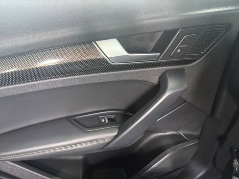 Used 2019 Audi SQ5 Premium Plus w/ Premium Plus Package AWD/4WD image 37